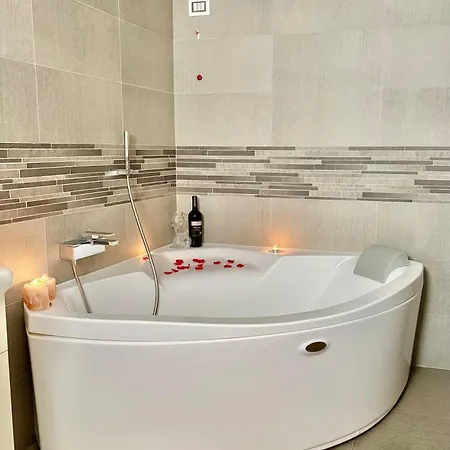 Cavour Luxury